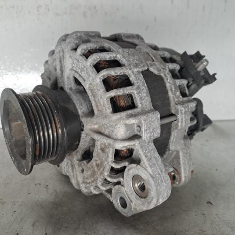 Alternateur VOLVO V 40 2
