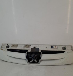 Calandre PEUGEOT PARTNER 1 Photo n°1