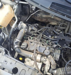 Malle/Hayon arriere FORD FIESTA 6 Photo n°10