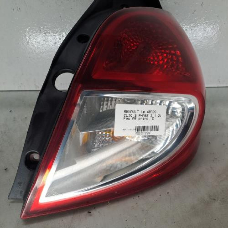 Feu arriere principal droit (feux) RENAULT CLIO 3