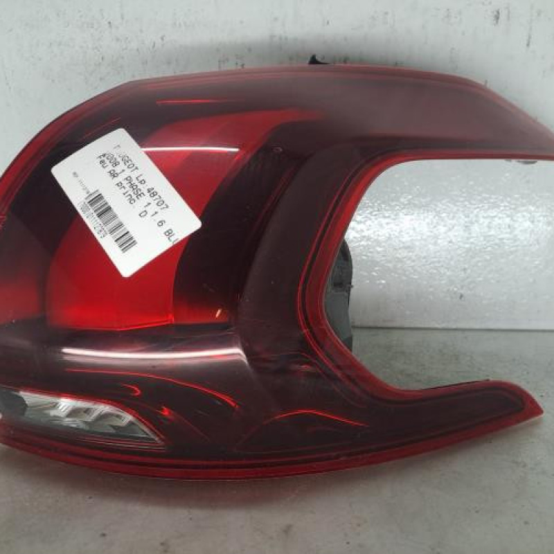 Feu arriere principal droit (feux) PEUGEOT 2008 1