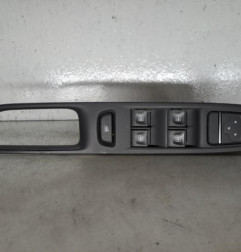 Interrupteur de leve vitre avant gauche RENAULT CAPTUR 1 Photo n°1