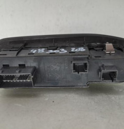 Interrupteur de leve vitre avant gauche PEUGEOT 208 1