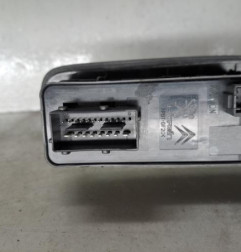 Interrupteur de leve vitre avant gauche PEUGEOT 208 1 Photo n°3