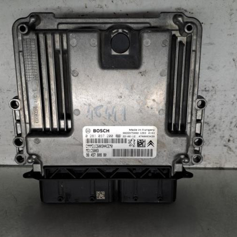 Calculateur moteur PEUGEOT 308 3