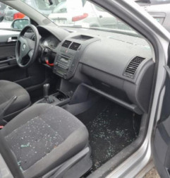 Bloc ABS (freins anti-blocage) VOLKSWAGEN POLO 4 Photo n°8