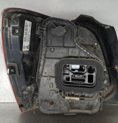 Feu arriere principal droit (feux) VOLKSWAGEN POLO 5 Photo n°3