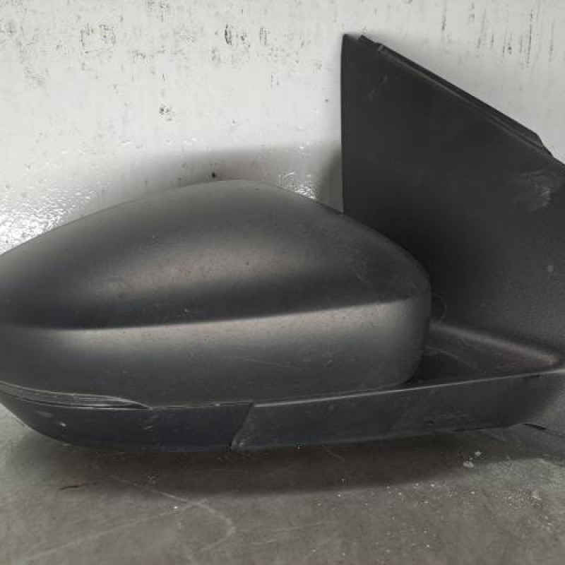 Retroviseur droit VOLKSWAGEN POLO 5