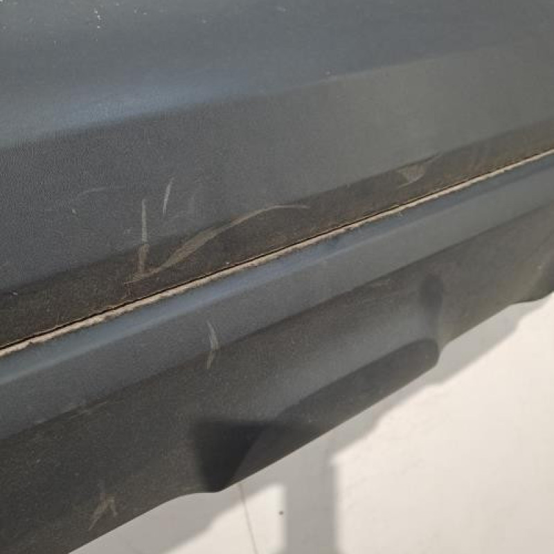 Pare choc arriere RENAULT CAPTUR 1