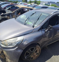 Pare choc arriere RENAULT CLIO 4 Photo n°5