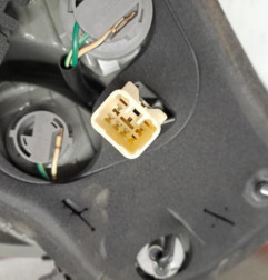 Feu arriere principal droit (feux) TOYOTA YARIS 3 Photo n°4