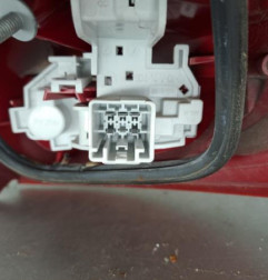 Feu arriere principal gauche (feux) FORD FIESTA 6 Photo n°4