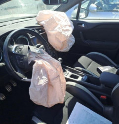 Feu arriere secondaire droit (feux) CITROEN DS4 Photo n°8