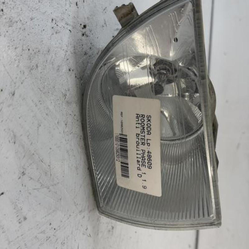 Anti brouillard droit (feux) SKODA ROOMSTER