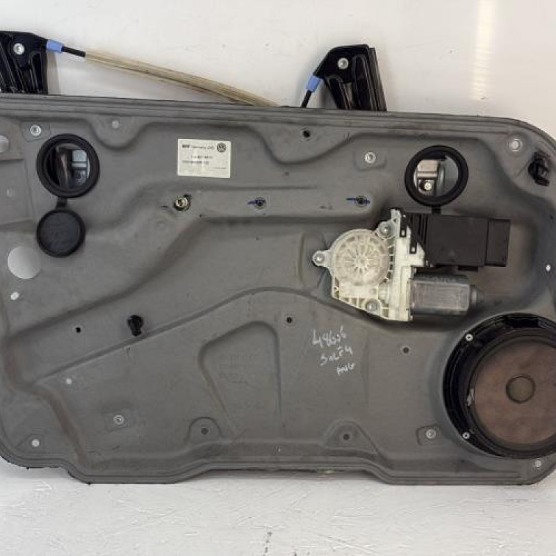 Leve vitre electrique avant gauche VOLKSWAGEN GOLF 4