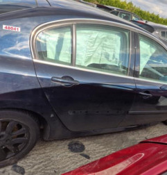 Malle/Hayon arriere RENAULT LAGUNA 3 Photo n°7