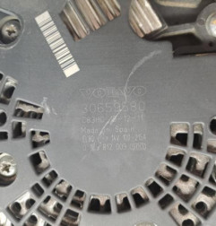 Alternateur VOLVO V 40 2 Photo n°4
