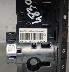 Bouton de warning RENAULT CAPTUR 2 Photo n°3