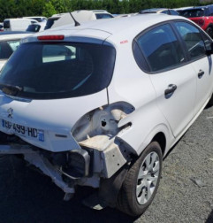 Feu arriere principal gauche (feux) PEUGEOT 208 1 Photo n°6