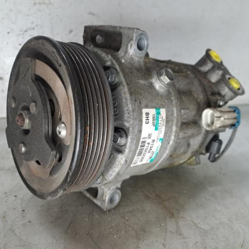Compresseur clim OPEL INSIGNIA 1