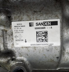 Compresseur clim DACIA JOGGER Photo n°3