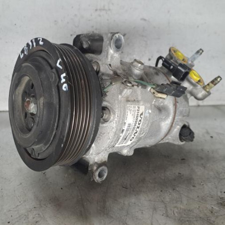 Compresseur clim VOLVO V 40 2 Photo n°1