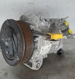 Compresseur clim PEUGEOT 3008 2 Photo n°1