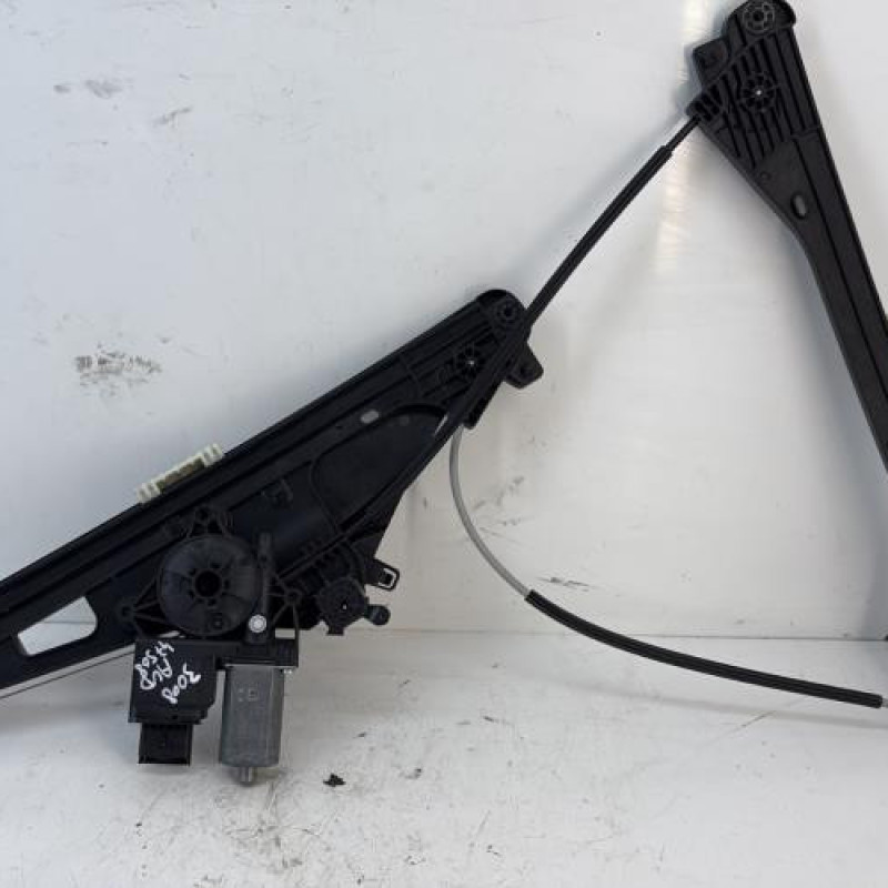 Leve vitre electrique avant droit PEUGEOT 3008 2