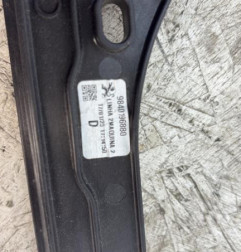 Leve vitre electrique avant droit PEUGEOT 3008 2 Photo n°3