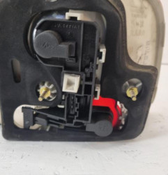 Feu arriere secondaire droit (feux) VOLKSWAGEN TOUAREG 1