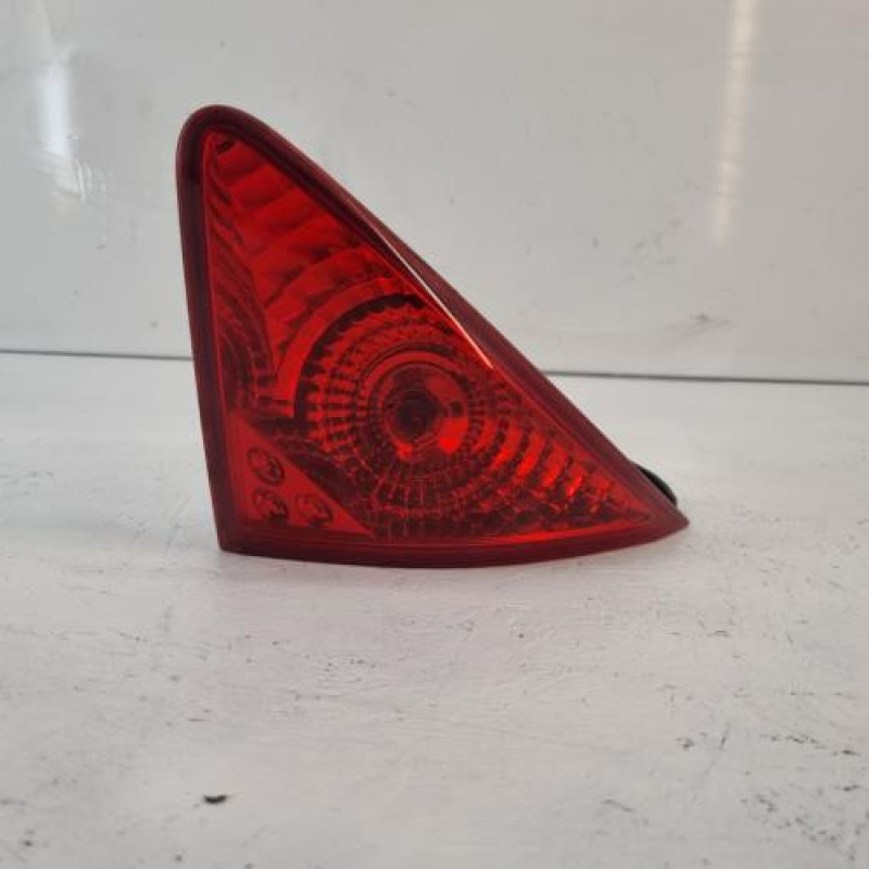 Feu arriere secondaire droit (feux) PEUGEOT 3008 1