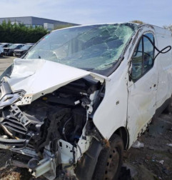 Demarreur RENAULT TRAFIC 3 COURT Photo n°5