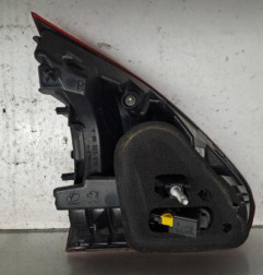 Feu arriere secondaire droit (feux) PEUGEOT 2008 1