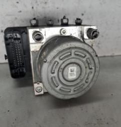 Bloc ABS (freins anti-blocage) PEUGEOT 208 1 Photo n°1