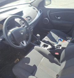 Malle/Hayon arriere RENAULT MEGANE 3 Photo n°8