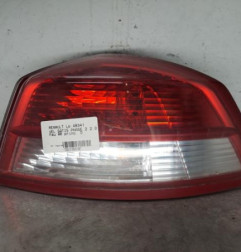 Feu arriere principal droit (feux) RENAULT VEL SATIS Photo n°1