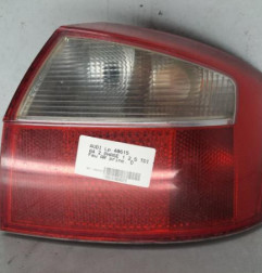 Feu arriere principal droit (feux) AUDI A4 2 Photo n°1