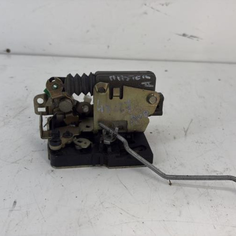 Serrure avant droit RENAULT MASTER 2