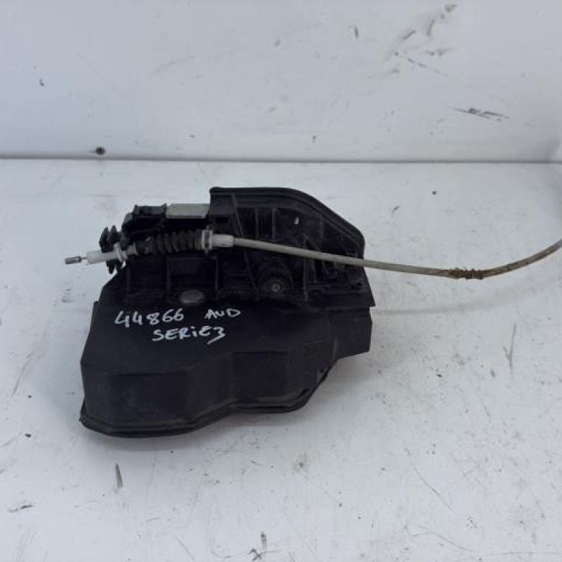 Serrure avant droit BMW SERIE 3 E92