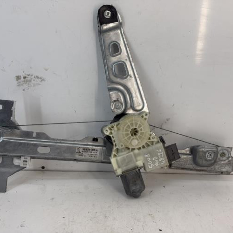 Leve vitre electrique avant droit PEUGEOT 5008 1