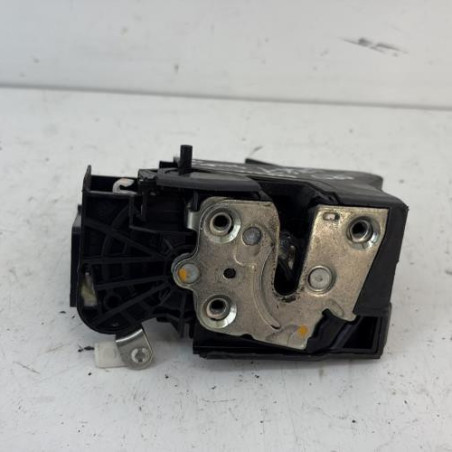 Serrure arriere droit DACIA SANDERO 2