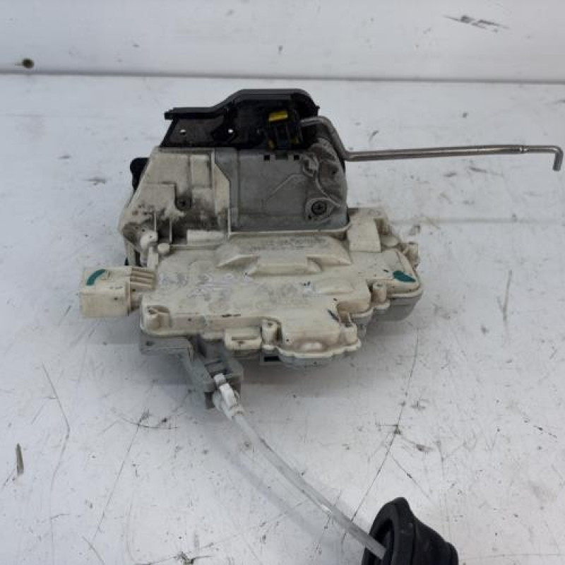 Serrure avant droit AUDI A3 2