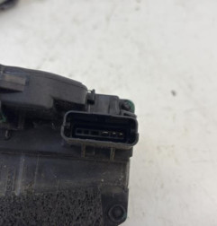 Serrure avant droit NISSAN QASHQAI 1