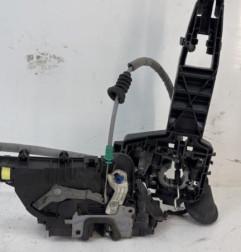 Serrure avant droit MERCEDES VITO 447