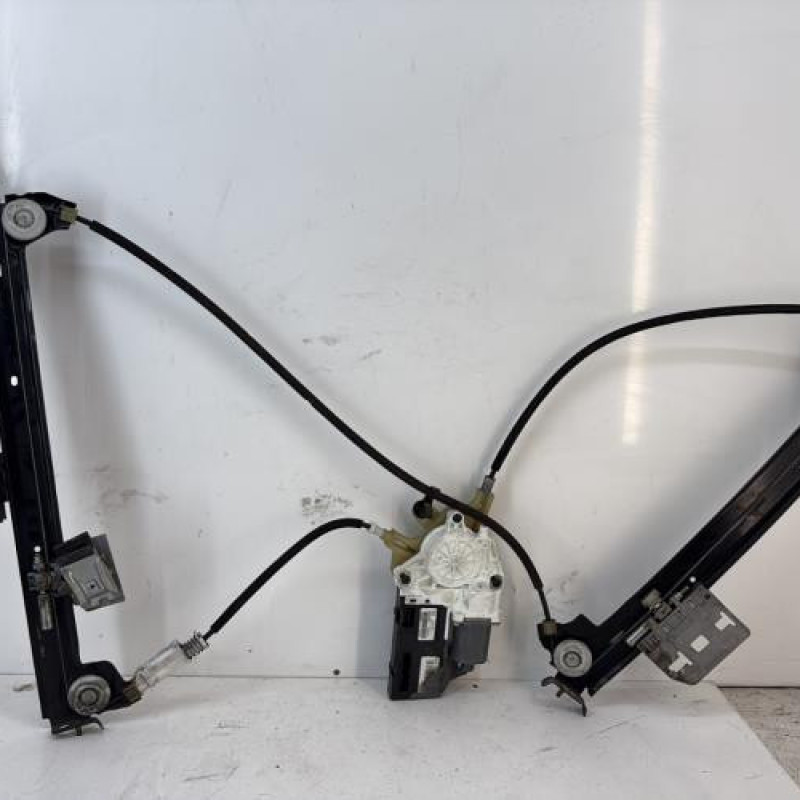 Leve vitre electrique avant gauche RENAULT LAGUNA 3