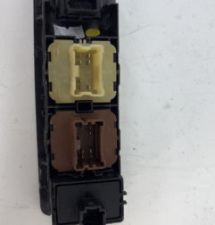 Interrupteur de leve vitre avant gauche RENAULT CAPTUR 1