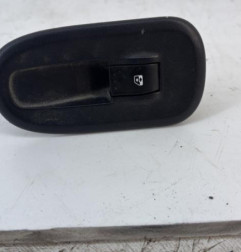 Interrupteur de leve vitre avant droit RENAULT CAPTUR 1 Photo n°1