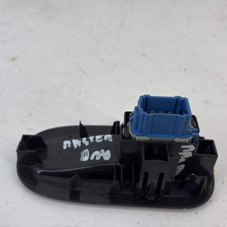 Interrupteur de leve vitre avant droit RENAULT CAPTUR 1