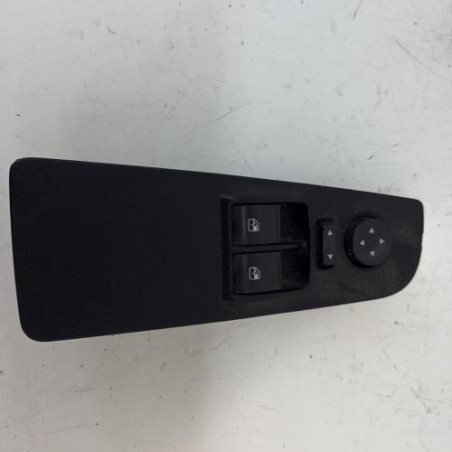 Interrupteur de leve vitre avant gauche FIAT GRANDE PUNTO Photo n°1