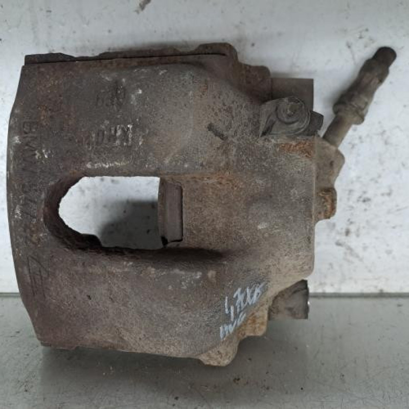 Etrier avant gauche (freinage) BMW SERIE 3 E46